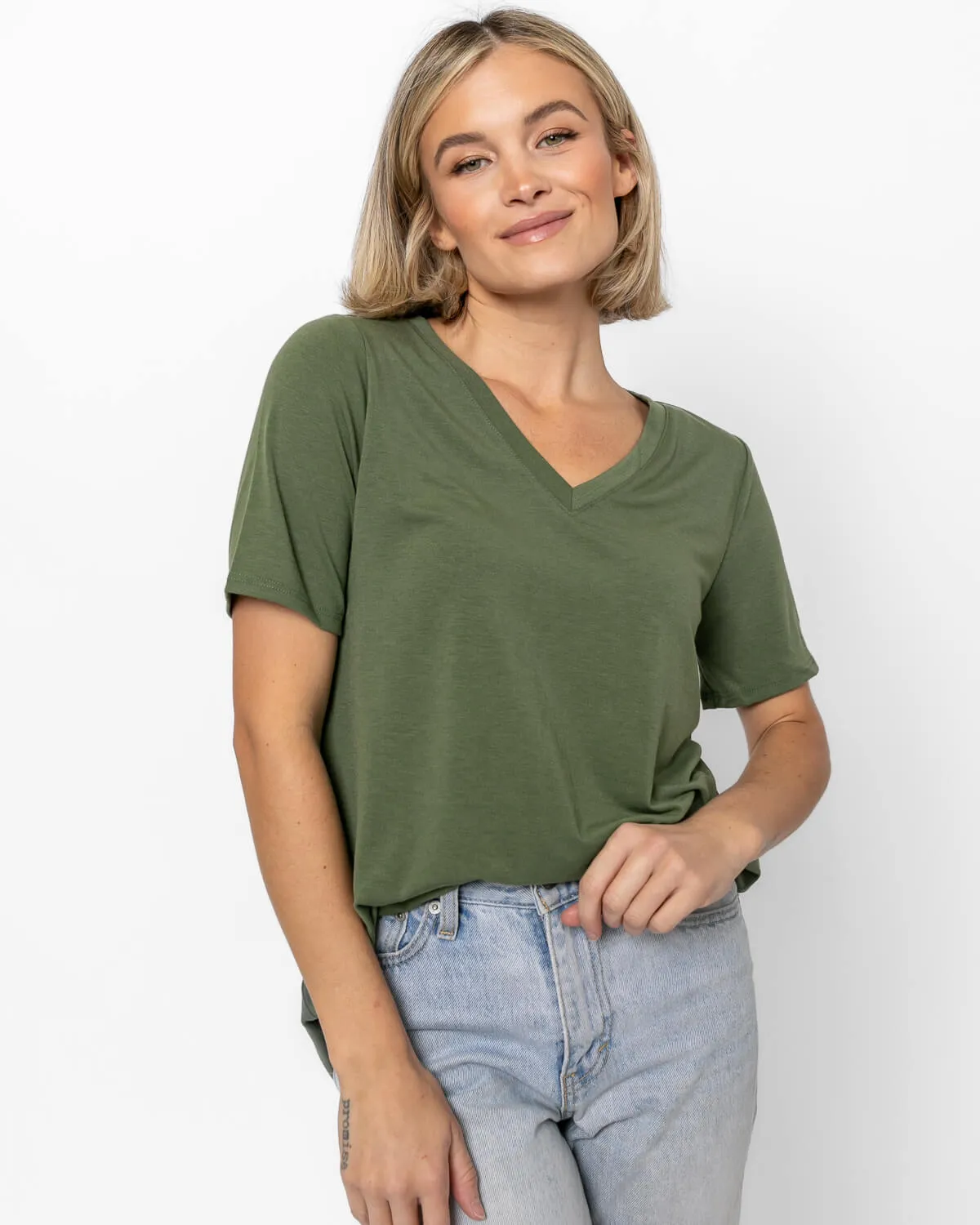 Jagger V-Neck T-Shirt | S