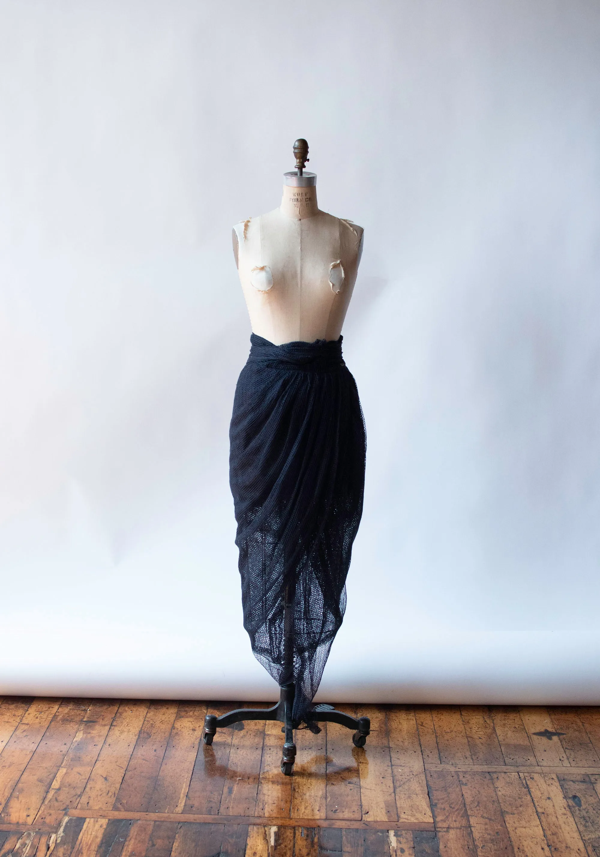 Navy Net Cocoon Skirt | Romeo Gigli SS 1990